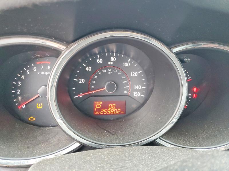 Photo 9 from auction – 2011 KIA SORENTO with VIN 5XYKT3A15BG163748