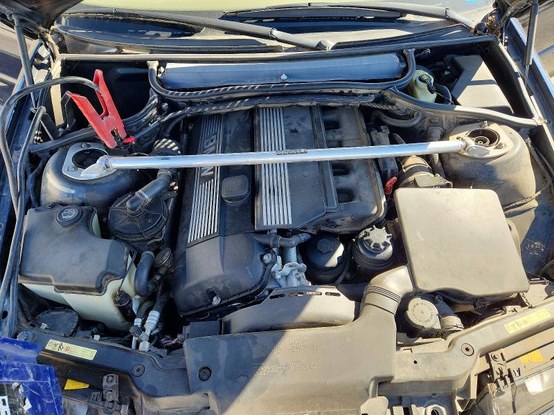 Photo 11 from auction – 2005 BMW 330CI with VIN WBABW53455PL50027