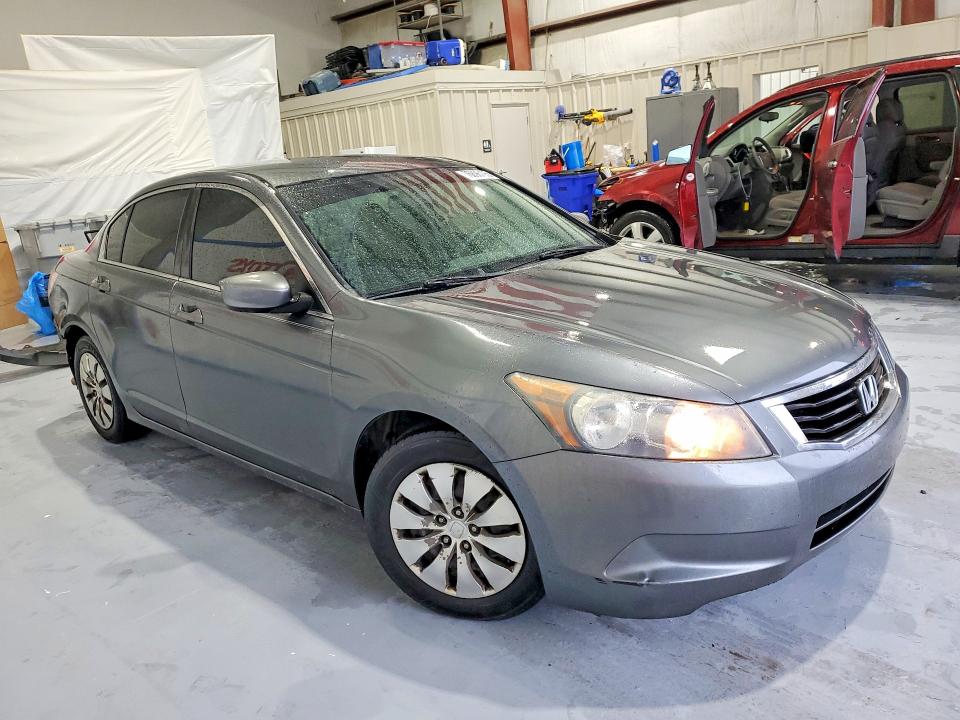 Photo 4 from auction – 2010 HONDA ACCORD with VIN 1HGCP2F39AA057820