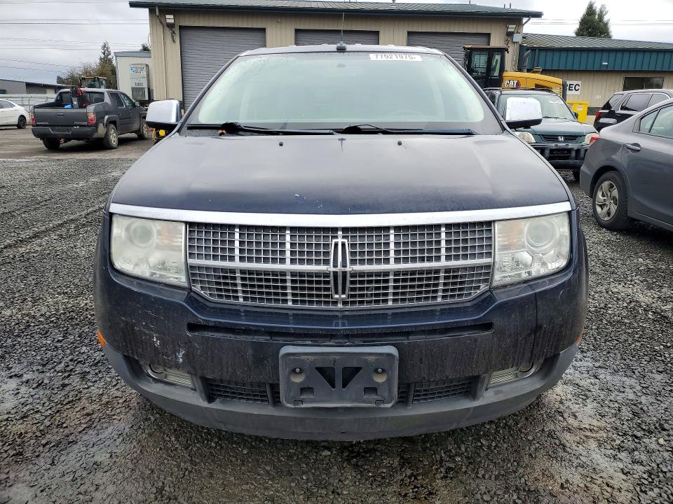 Photo 5 from auction – 2009 LINCOLN MKX with VIN 2LMDU68C69BJ08108