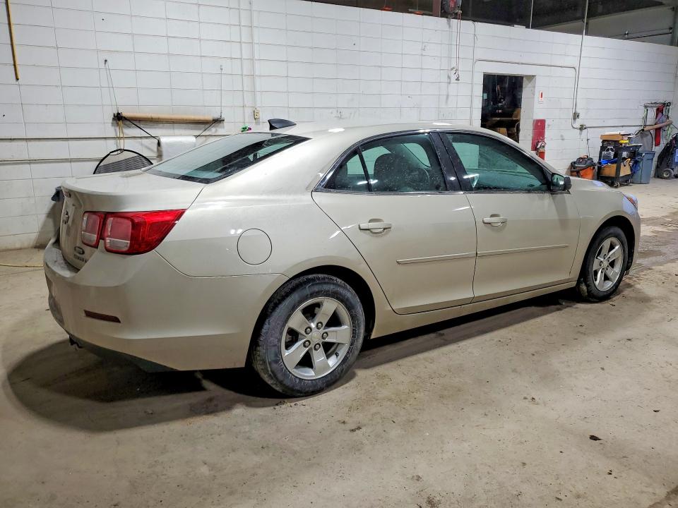 Photo 3 from auction – 2015 CHEVROLET MALIBU with VIN 1G11B5SL3FF245523
