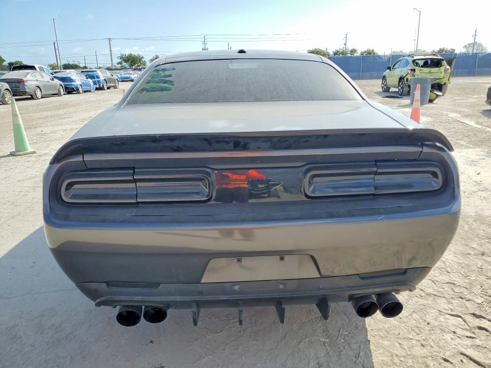 Photo 6 from auction – 2017 DODGE CHALLENGER with VIN 2C3CDZAG8HH516975