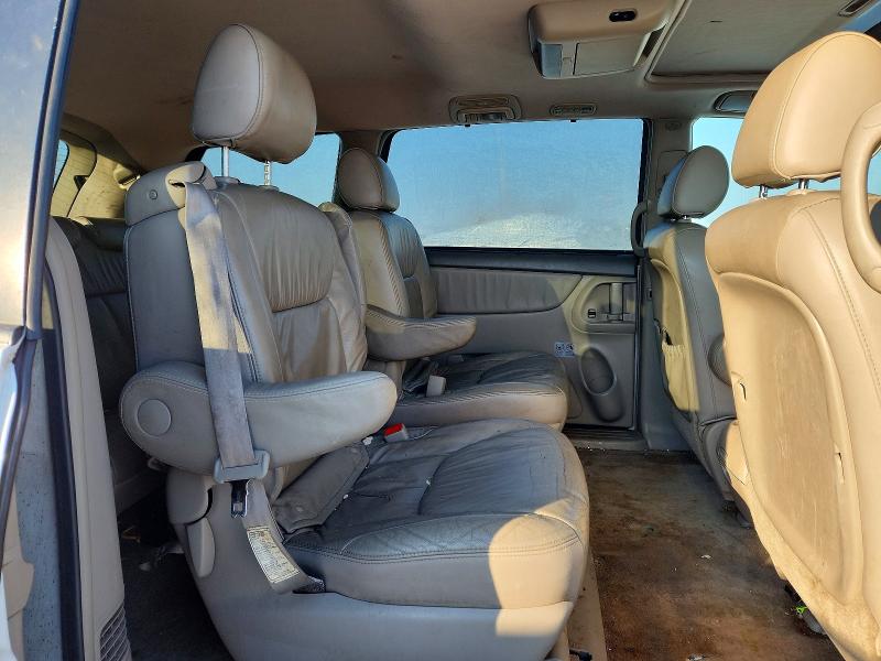 Photo 11 from auction – 2008 TOYOTA SIENNA with VIN 5TDBK22C98S012954