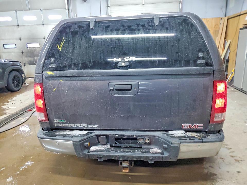 Photo 6 from auction – 2011 GMC SIERRA K15 with VIN 1GTR2WE38BZ233338