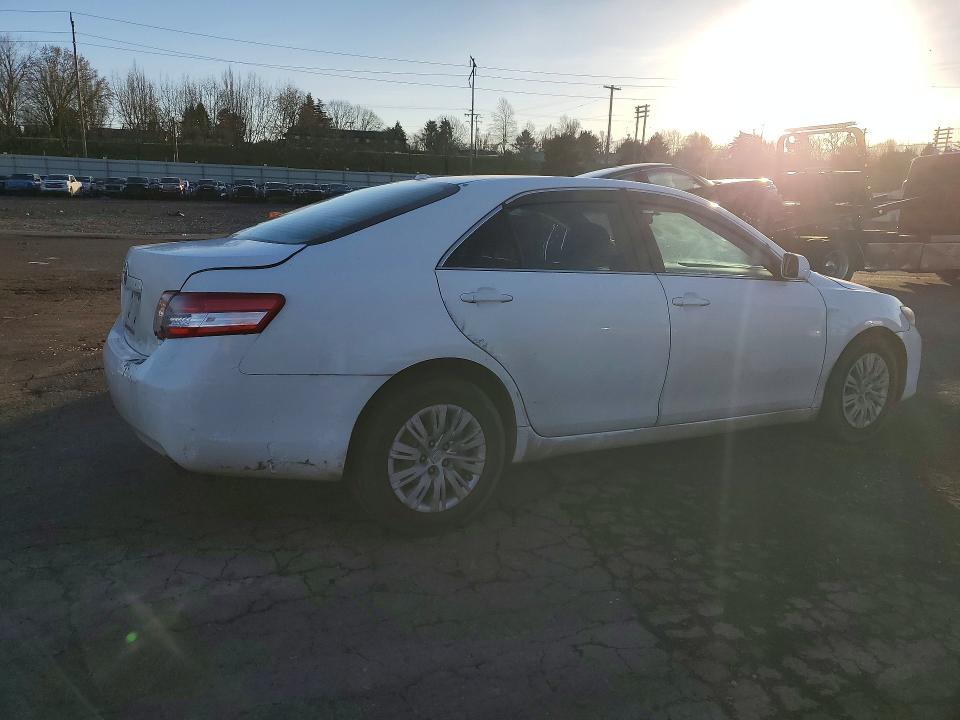 Photo 3 from auction – 2010 TOYOTA CAMRY BASE with VIN 4T4BF3EK2AR002105