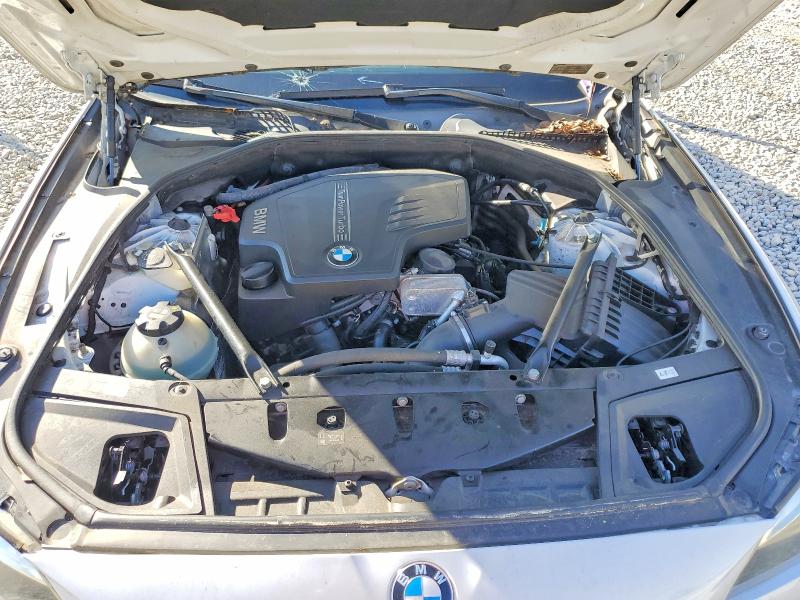 Photo 11 from auction – 2016 BMW 528 with VIN WBA5A5C59GG352452