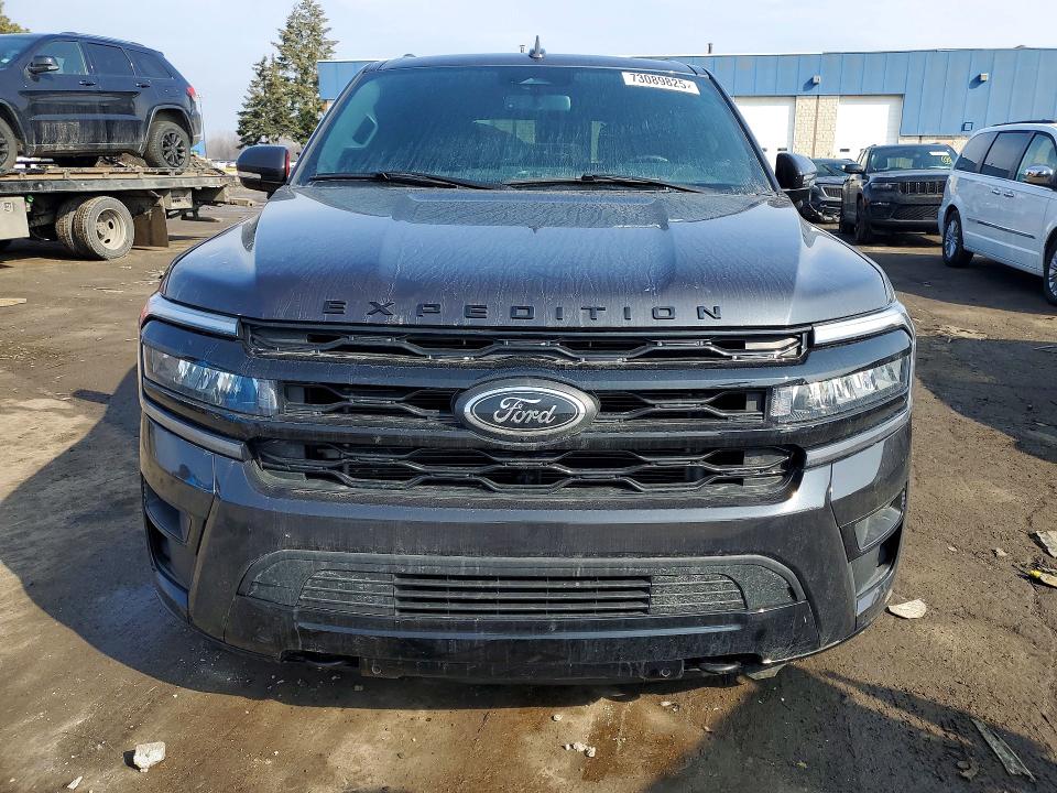Photo 5 from auction – 2023 FORD EXPEDITION with VIN 1FMJU2A84PEA60896