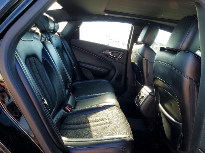 صورة رقم 10 من المزاد - 2015 CHRYSLER 200 S مع VIN 1C3CCCBG1FN580911