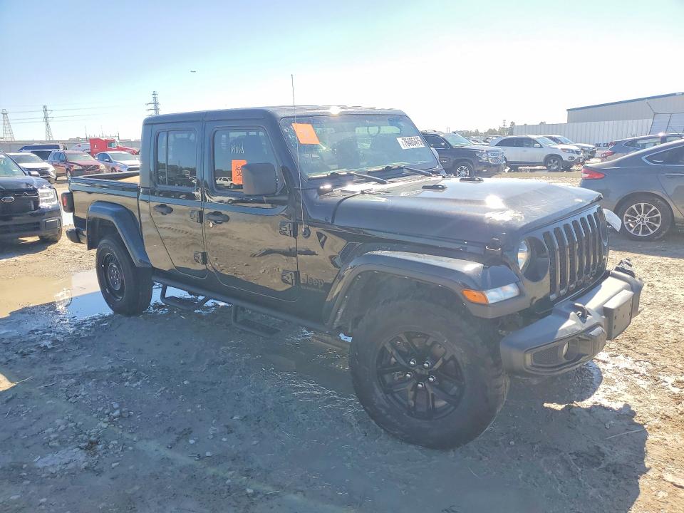 Photo 4 from auction – 2022 JEEP GLADIATOR with VIN 1C6HJTAG6NL135848