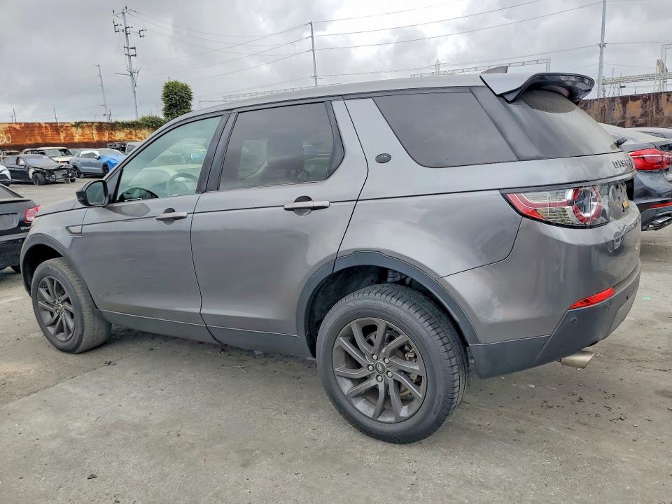 Photo 2 from auction – 2018 LAND ROVER DISCOVERY with VIN SALCP2RX6JH732021