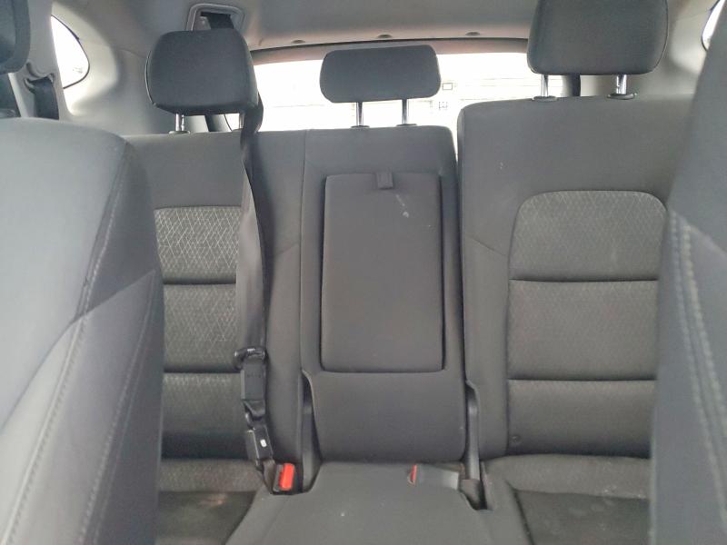 Photo 10 from auction – 2017 HYUNDAI TUCSON LIM with VIN KM8J3CA26HU417877