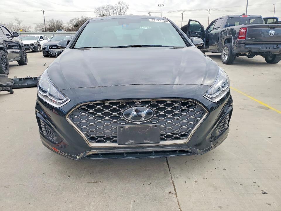Photo 5 from auction – 2019 HYUNDAI SONATA LIM with VIN 5NPE34AF4KH793395