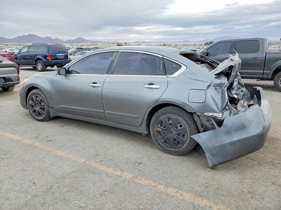 Zdjęcie 2 z aukcji – 2015 NISSAN ALTIMA z VIN 1N4AL3AP3FC577546
