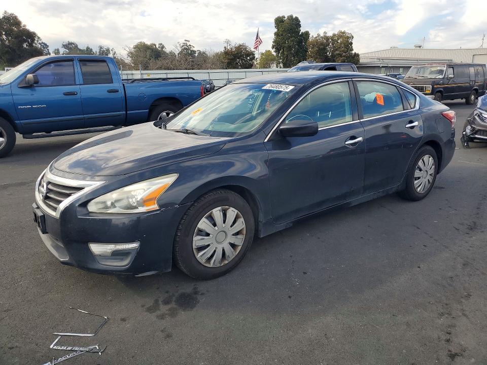 NISSAN ALTIMA 2013 with VIN 1N4AL3AP0DN553464 - Photo from auction