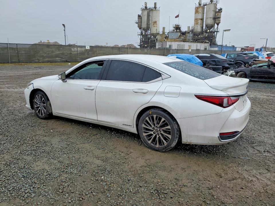 Photo 2 from auction – 2020 LEXUS ES with VIN 58AD21B18LU011644