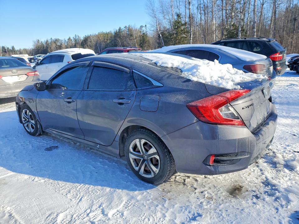 صورة رقم 2 من المزاد - 2017 HONDA CIVIC مع VIN 2HGFC2F50HH001805