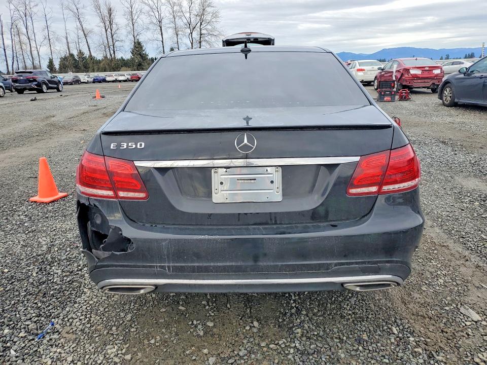 Photo 6 from auction – 2014 MERCEDES-BENZ E 350 with VIN WDDHF5KB5EA947829