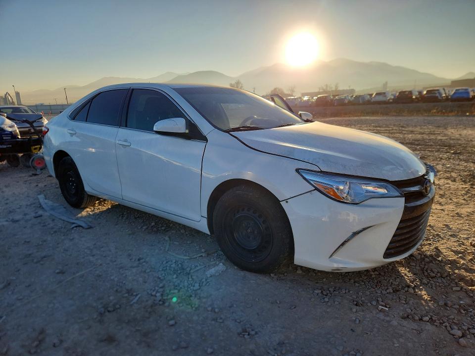 Photo 4 from auction – 2017 TOYOTA CAMRY with VIN 4T1BF1FK5HU437837