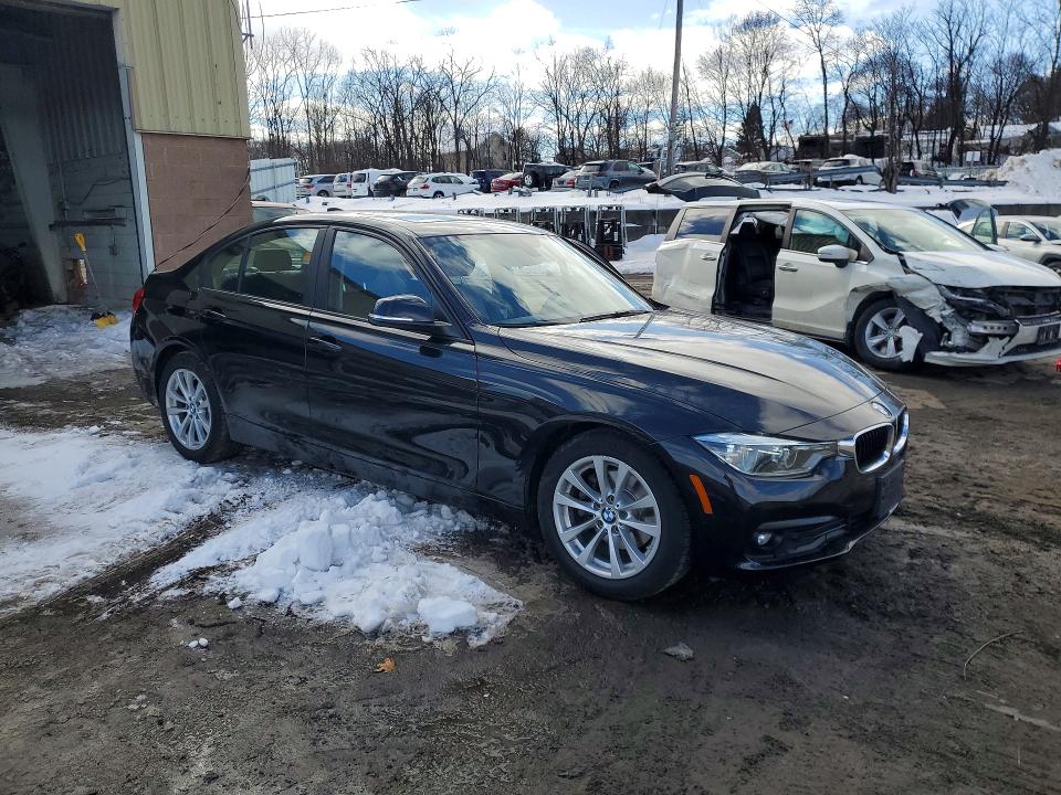 Photo 4 from auction – 2018 BMW 320 with VIN WBA8A3C57JA492432