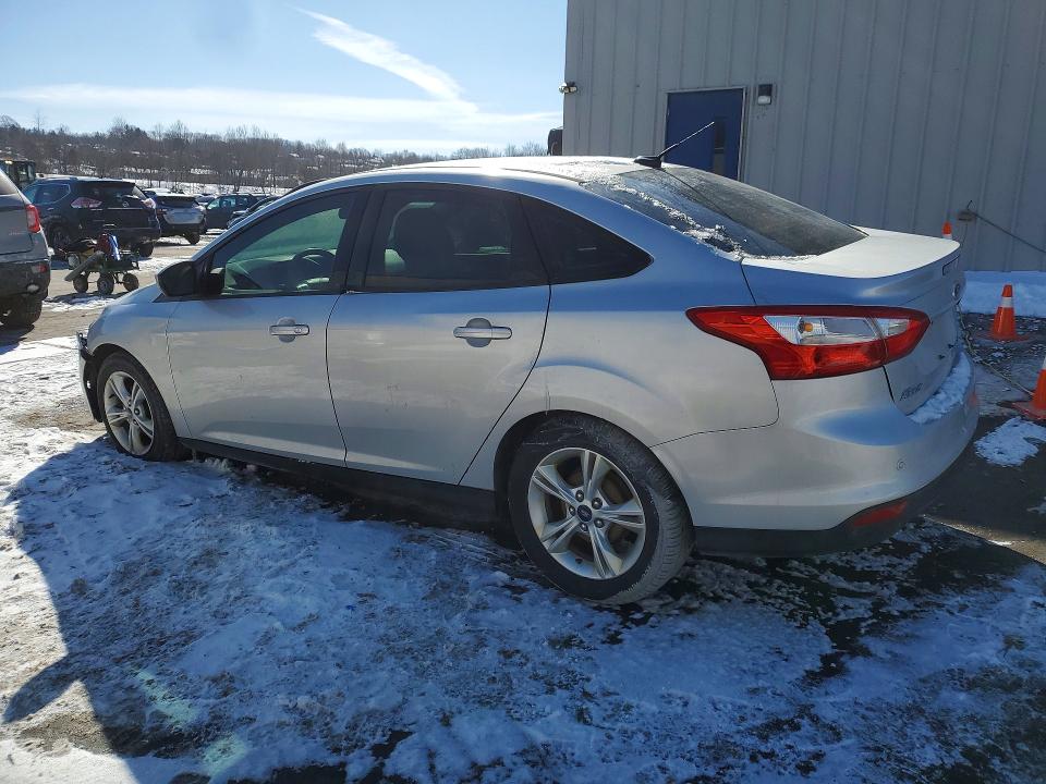 Photo 2 from auction – 2014 FORD FOCUS with VIN 1FADP3F29EL453357