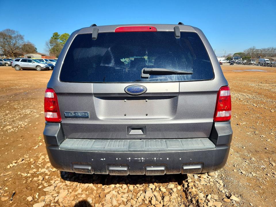 Photo 6 from auction – 2010 FORD ESCAPE XLT with VIN 1FMCU9D78AKC84136