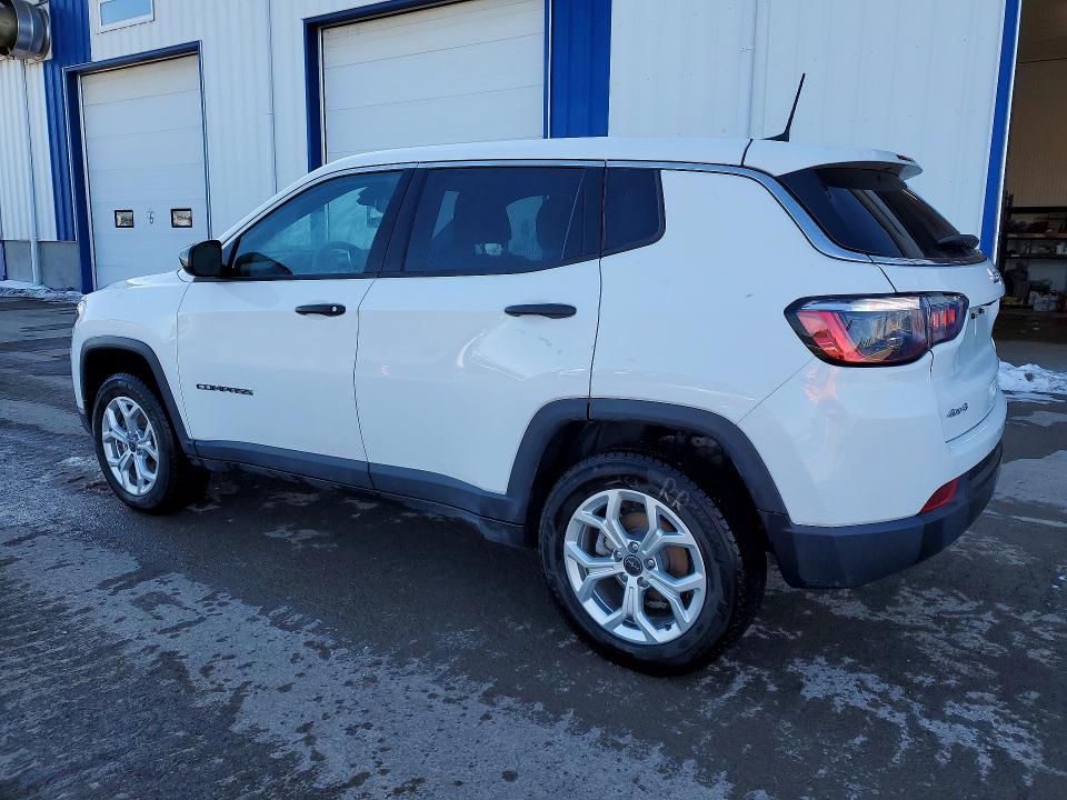 Photo 2 from auction – 2025 JEEP COMPASS with VIN 3C4NJDAN1ST519908