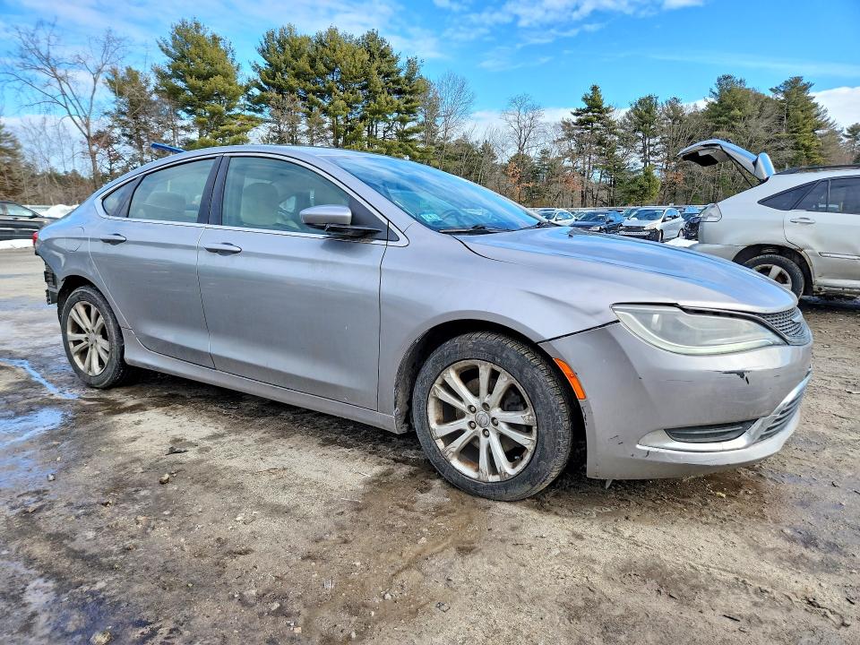 Photo 4 from auction – 2015 CHRYSLER 200 with VIN 1C3CCCAB0FN563264