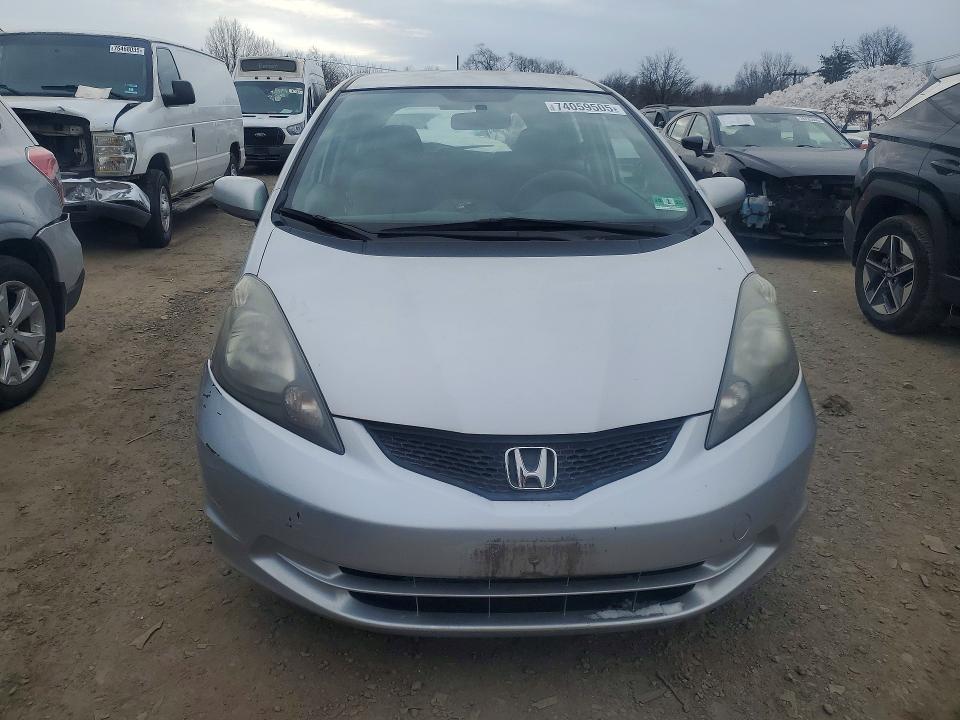 Photo 5 from auction – 2012 HONDA FIT with VIN JHMGE8H38CS000896
