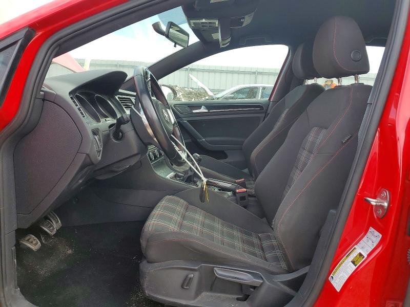 Photo 7 from auction – 2017 VOLKSWAGEN GTI with VIN 3VW5T7AU0HM066495