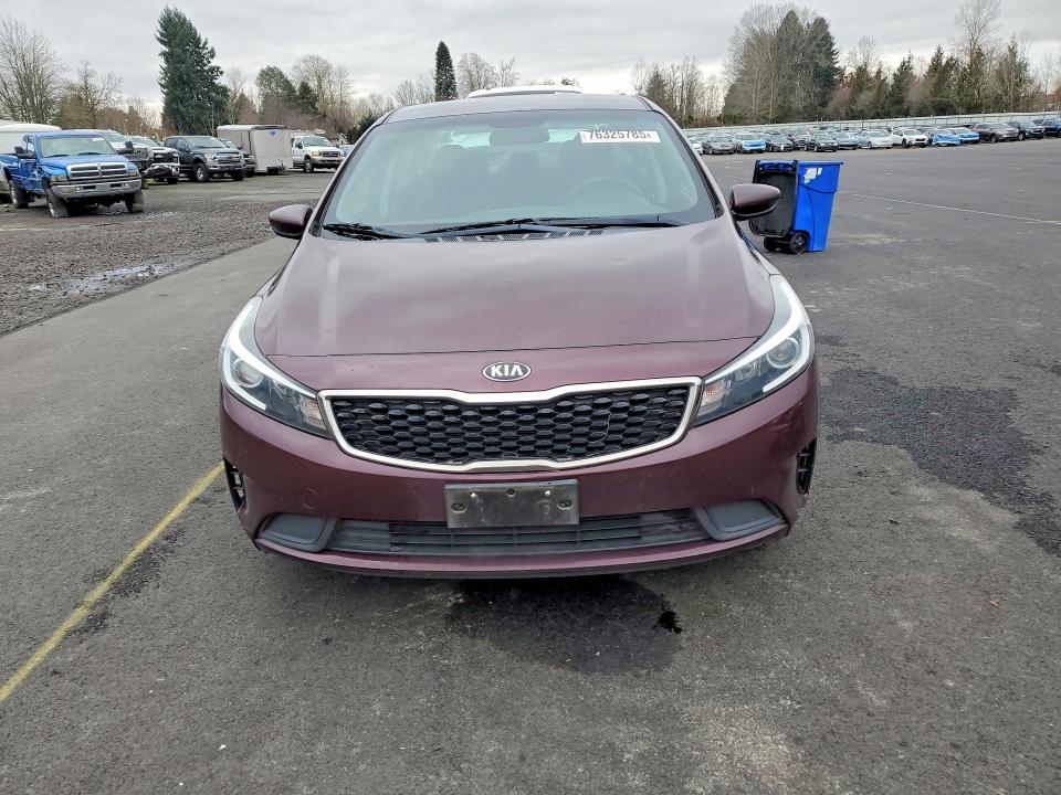 Zdjęcie 5 z aukcji – 2018 KIA FORTE z VIN 3KPFL4A72JE243029