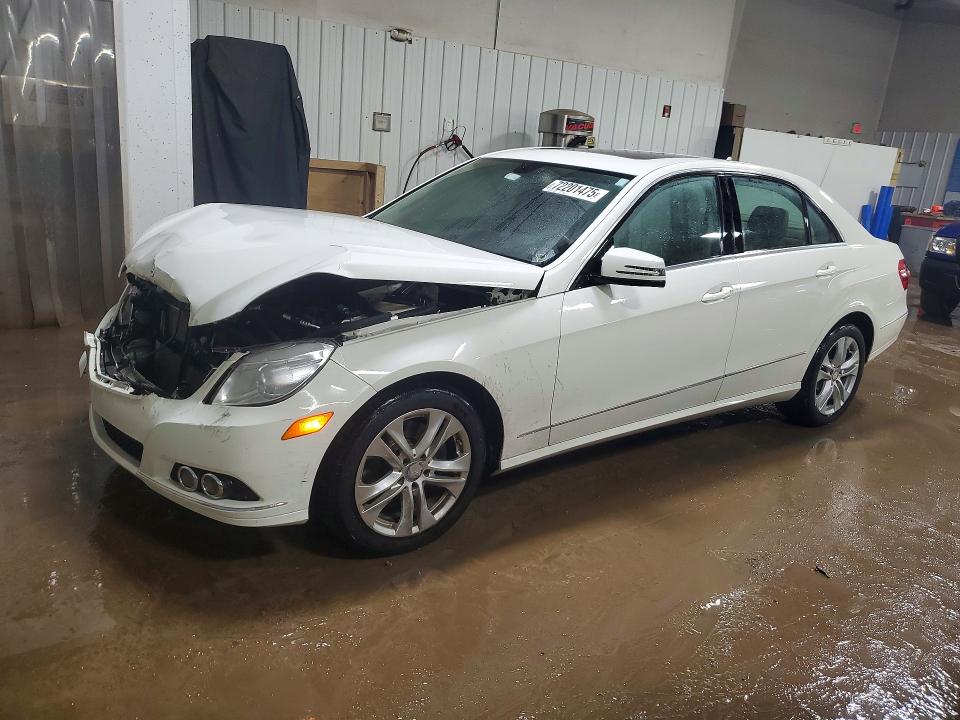MERCEDES-BENZ E 2011 with VIN WDDHF8HB9BA262415 - Photo from auction