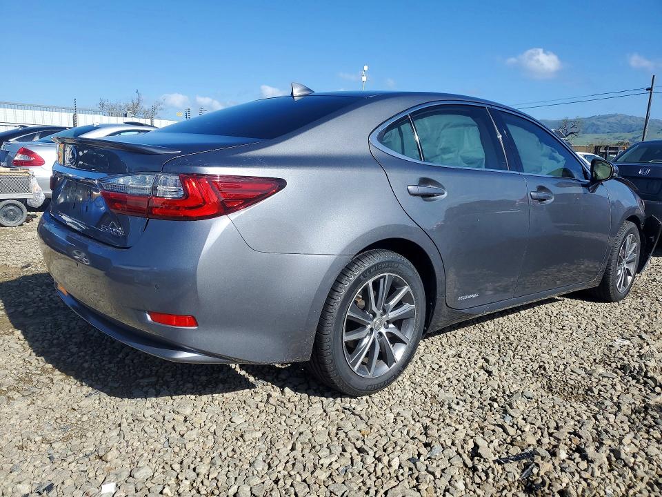 Photo 3 from auction – 2016 LEXUS ES with VIN JTHBW1GG0G2105053