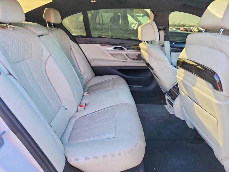 Photo 10 from auction – 2018 BMW 740 with VIN WBA7E2C52JG741534