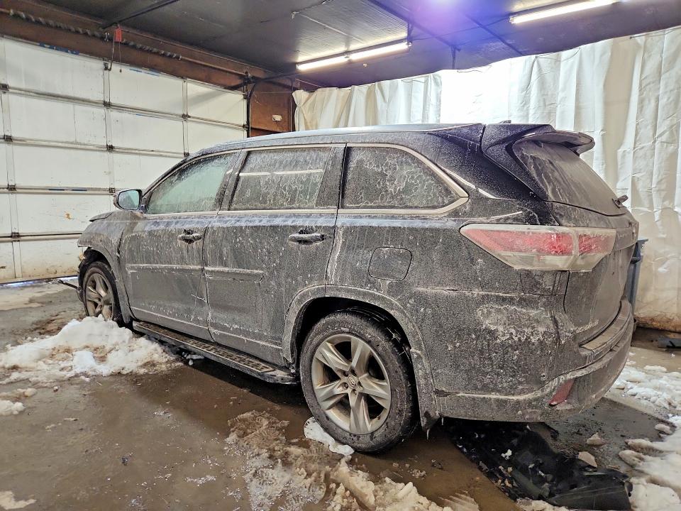 Photo 2 from auction – 2016 TOYOTA HIGHLANDER with VIN 5TDDKRFH0GS298084