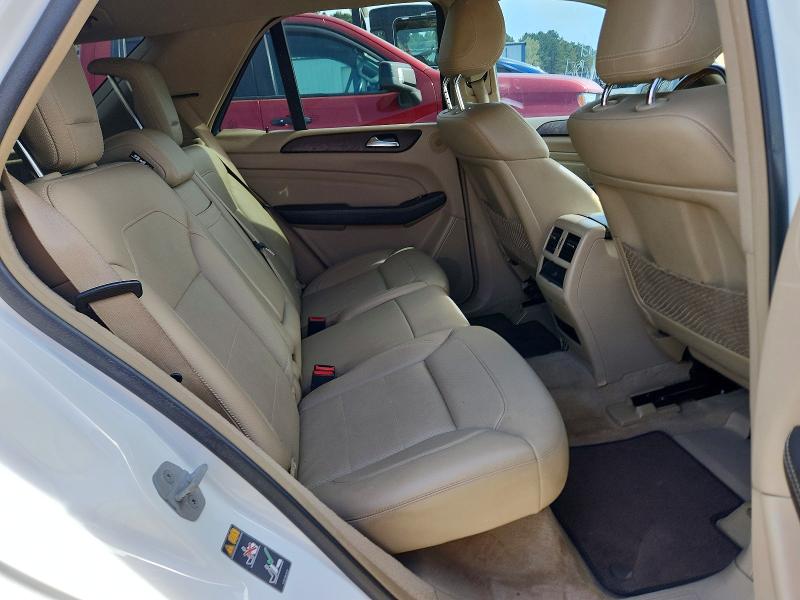 Photo 11 from auction – 2015 MERCEDES-BENZ ML with VIN 4JGDA5JB6FA556582