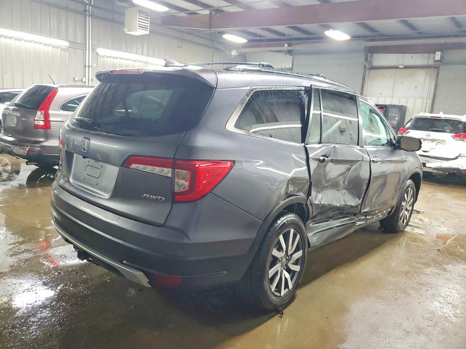 Photo 3 from auction – 2020 HONDA PILOT EXL with VIN 5FNYF6H57LB014830
