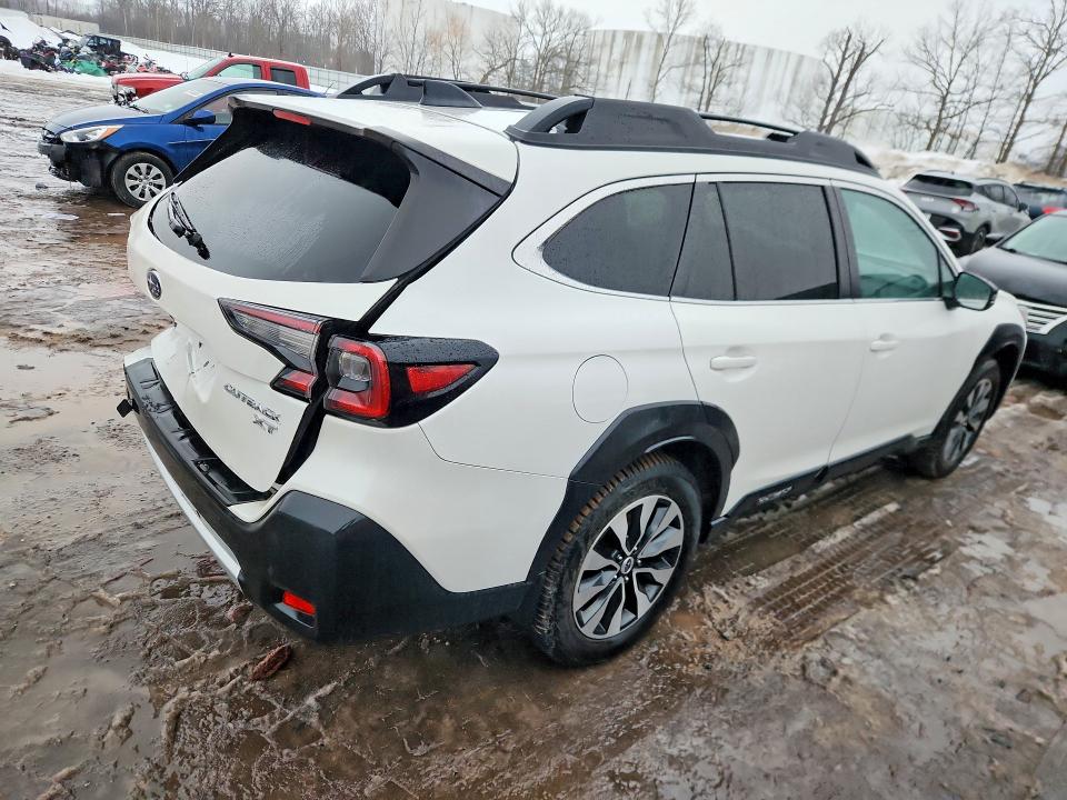 Photo 3 from auction – 2023 SUBARU OUTBACK with VIN 4S4BTGND1P3136212