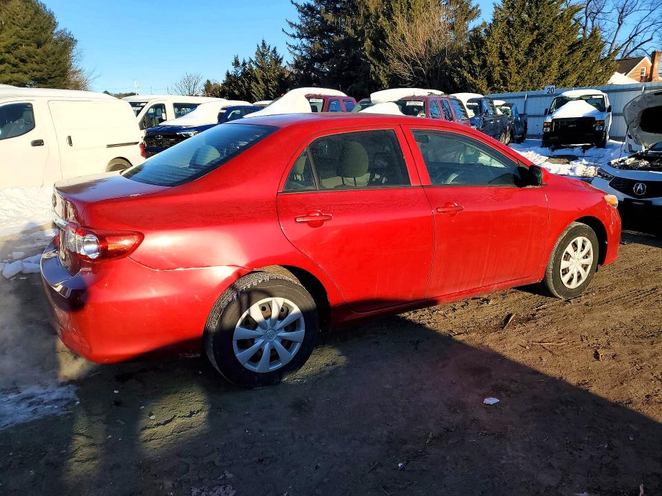 Photo 3 from auction – 2013 TOYOTA COROLLA with VIN JTDBU4EE4DJ120960