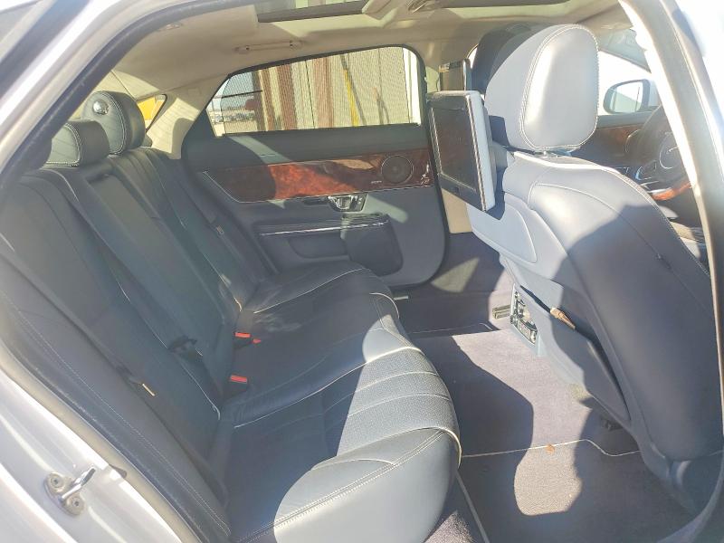 Photo 10 from auction – 2015 JAGUAR XJL with VIN SAJWA2GT0FMV87760