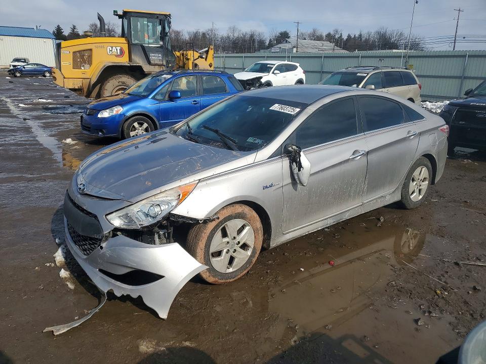 Photo 1 from auction – 2012 HYUNDAI SONATA HYBRID with VIN KMHEC4A4XCA026704
