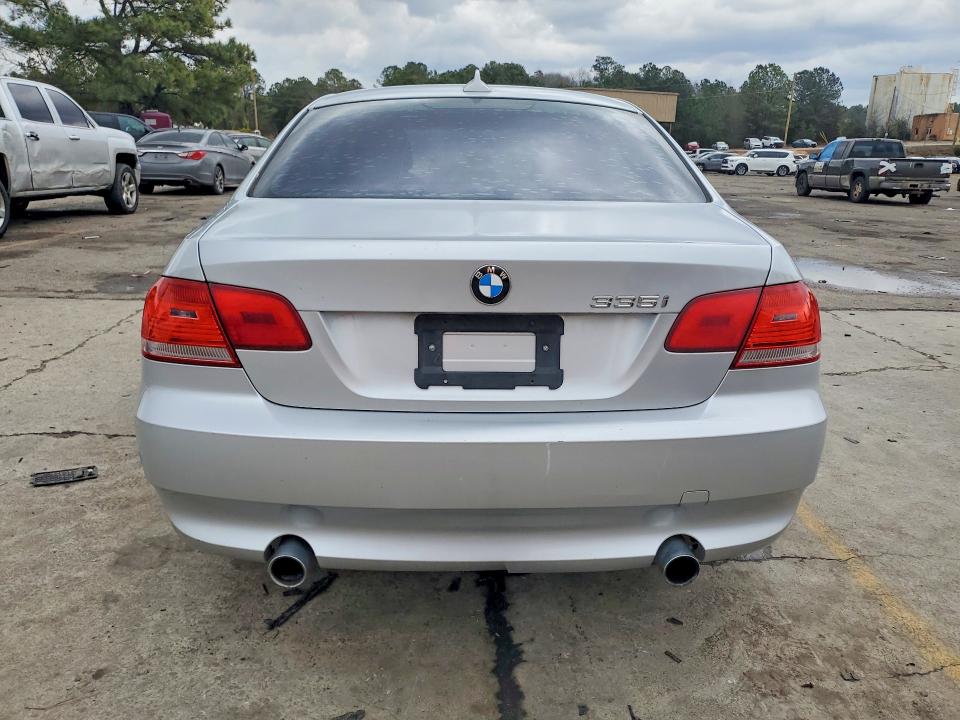 Photo 6 from auction – 2010 BMW 335 with VIN WBAWB7C53AP048182