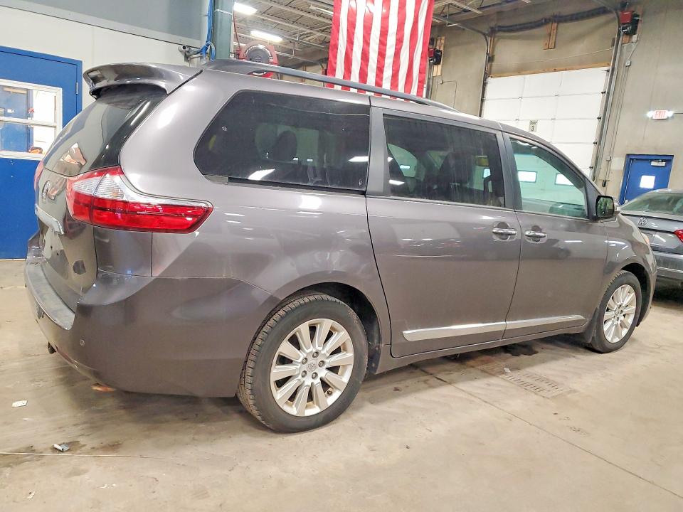 Photo 3 from auction – 2016 TOYOTA SIENNA with VIN 5TDDK3DC4GS142120