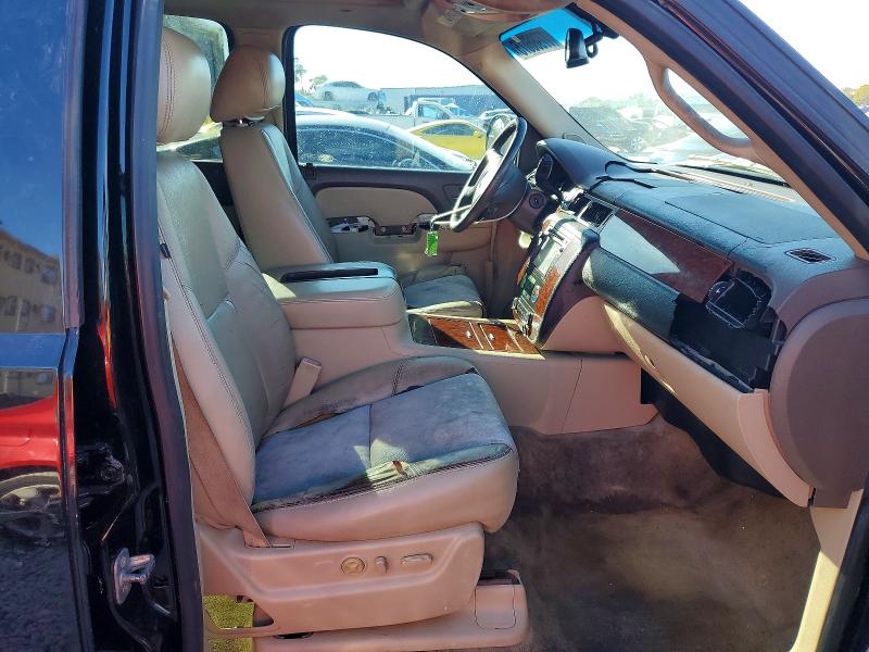 Photo 7 from auction – 2013 CHEVROLET SUBURBAN with VIN 1GNSKKE71DR255222