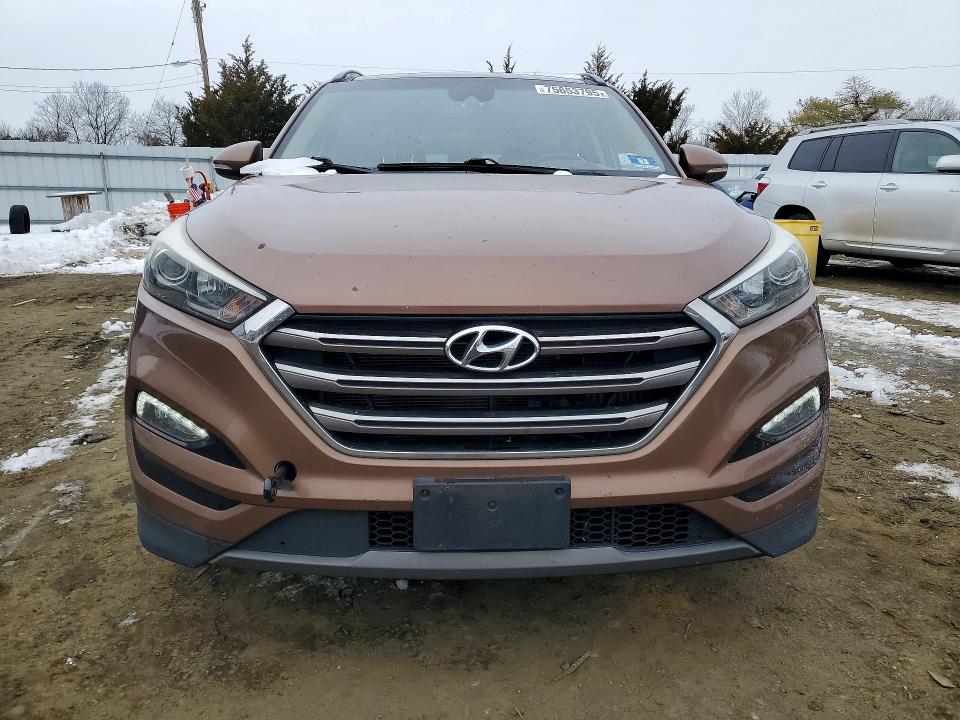 Photo 5 from auction – 2016 HYUNDAI TUCSON LIM with VIN KM8J33A28GU092230