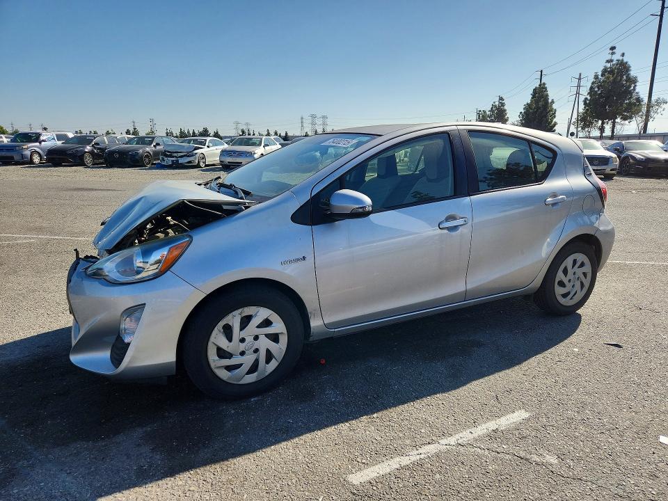 TOYOTA PRIUS C 2016 with VIN JTDKDTB35G1131452 - Photo from auction