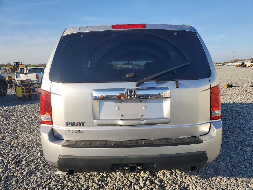 Photo 6 from auction – 2010 HONDA PILOT LX with VIN 5FNYF3H25AB004900