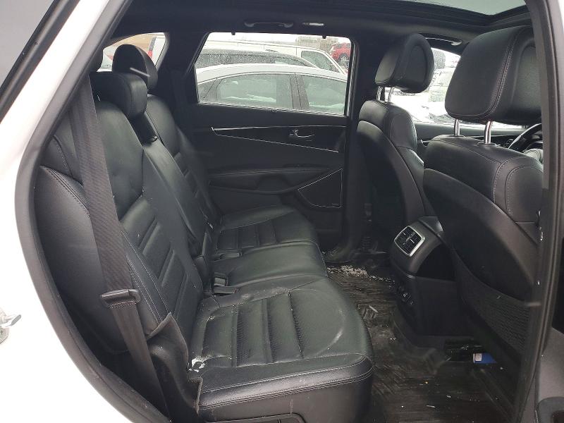 Photo 11 from auction – 2016 KIA SORENTO with VIN 5XYPKDA17GG138520