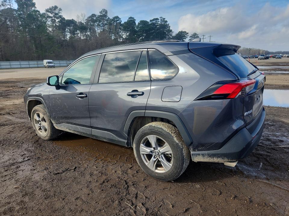 Photo 2 from auction – 2025 TOYOTA RAV4 XLE with VIN 2T3P1RFV3SW540654