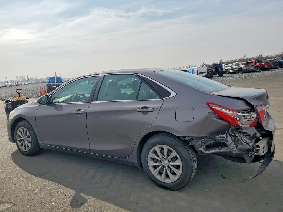 Photo 2 from auction – 2015 TOYOTA CAMRY with VIN 4T1BF1FK0FU480995