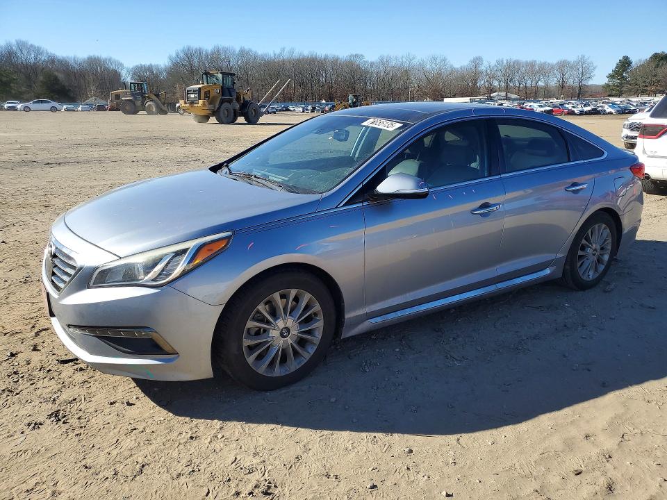 HYUNDAI SONATA 2015 with VIN 5NPE34AF3FH069767 - Photo from auction